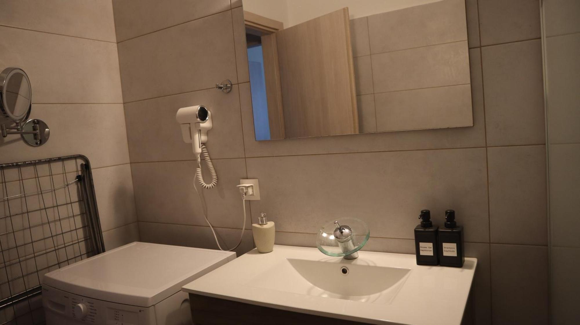 Dafni City Apartment 2 아테네 외부 사진